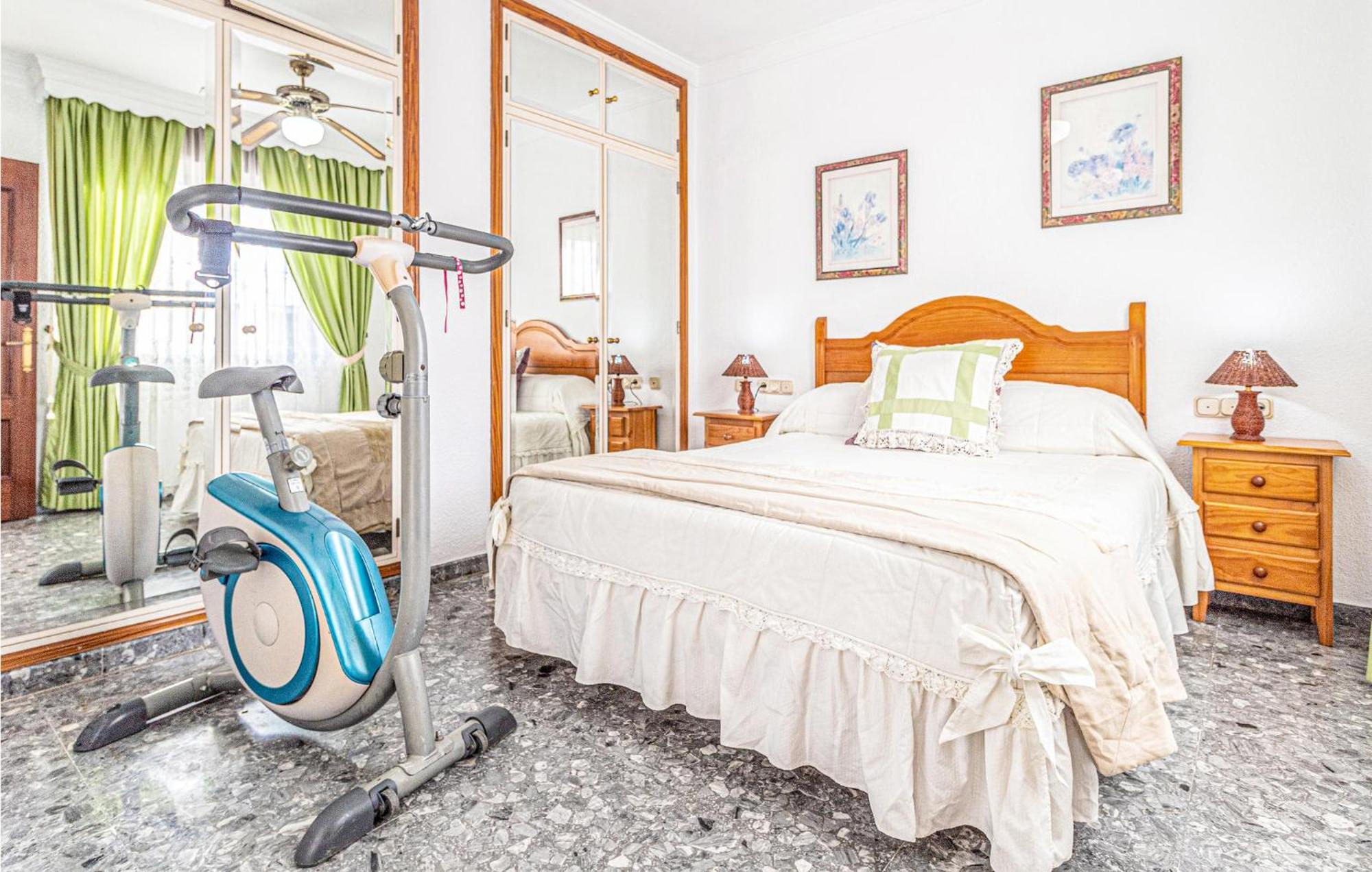 Stunning Home In Mlaga With 2 Bedrooms And Wifi Málaga Extérieur photo