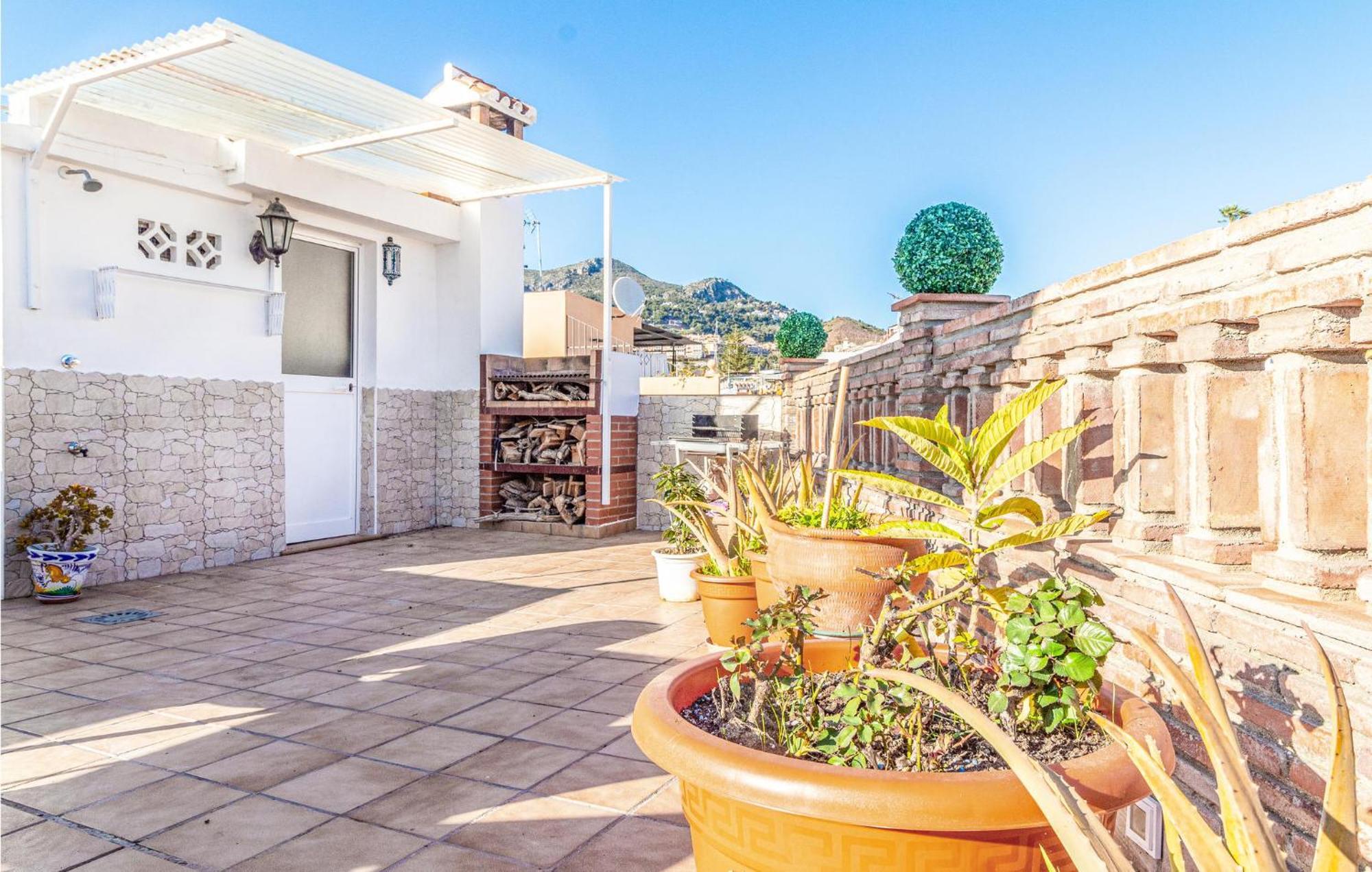 Stunning Home In Mlaga With 2 Bedrooms And Wifi Málaga Extérieur photo