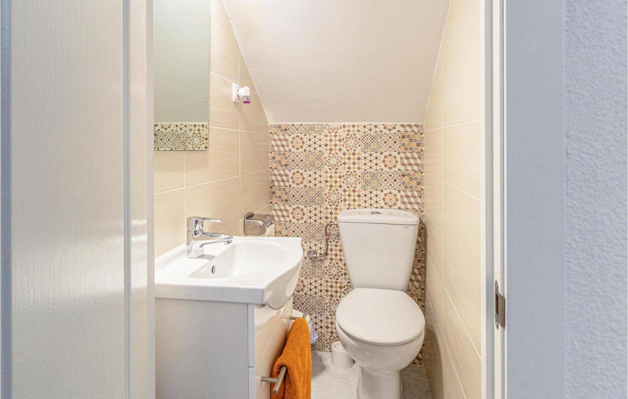 Stunning Home In Mlaga With 2 Bedrooms And Wifi Málaga Extérieur photo