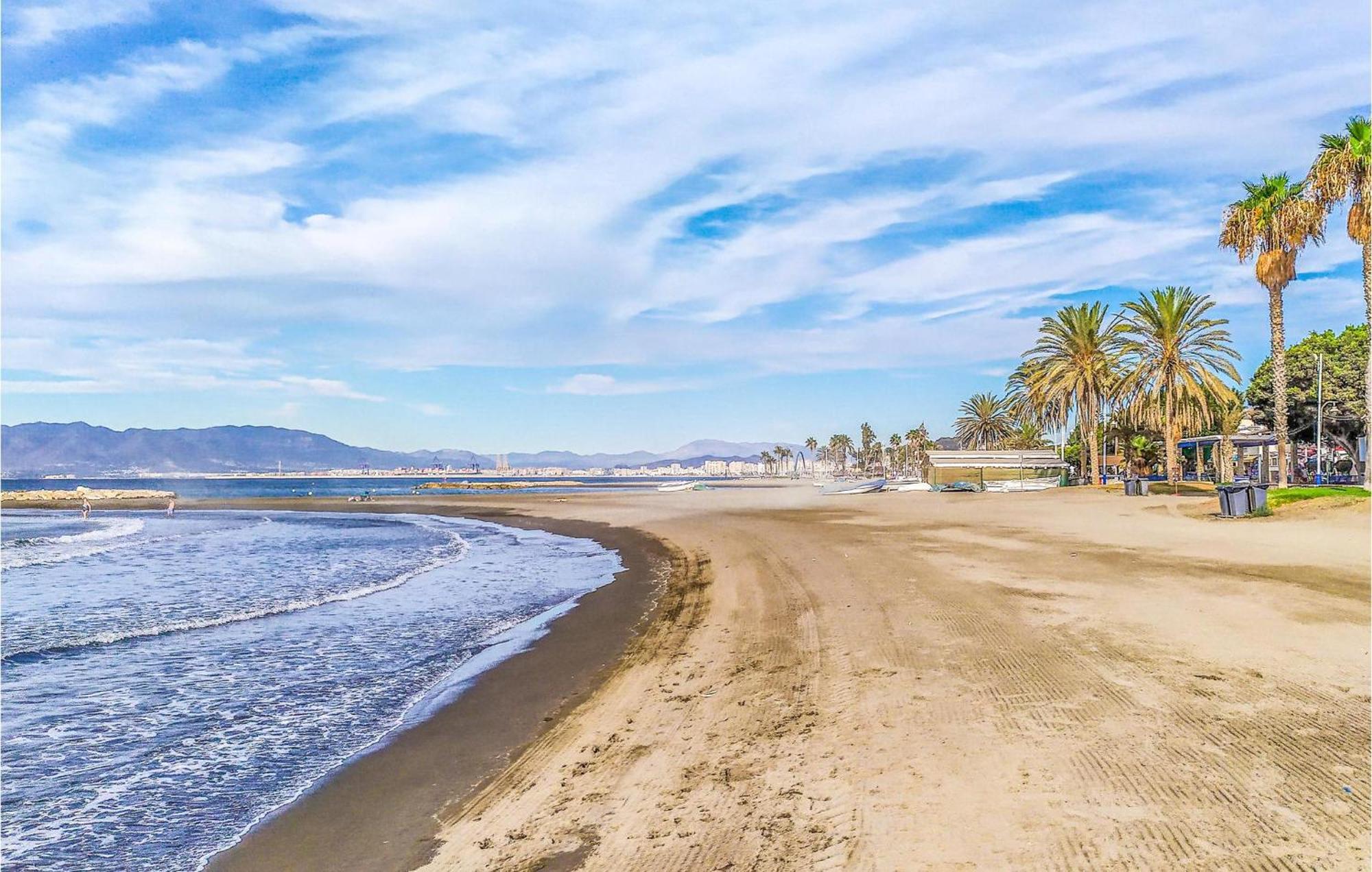 Stunning Home In Mlaga With 2 Bedrooms And Wifi Málaga Extérieur photo