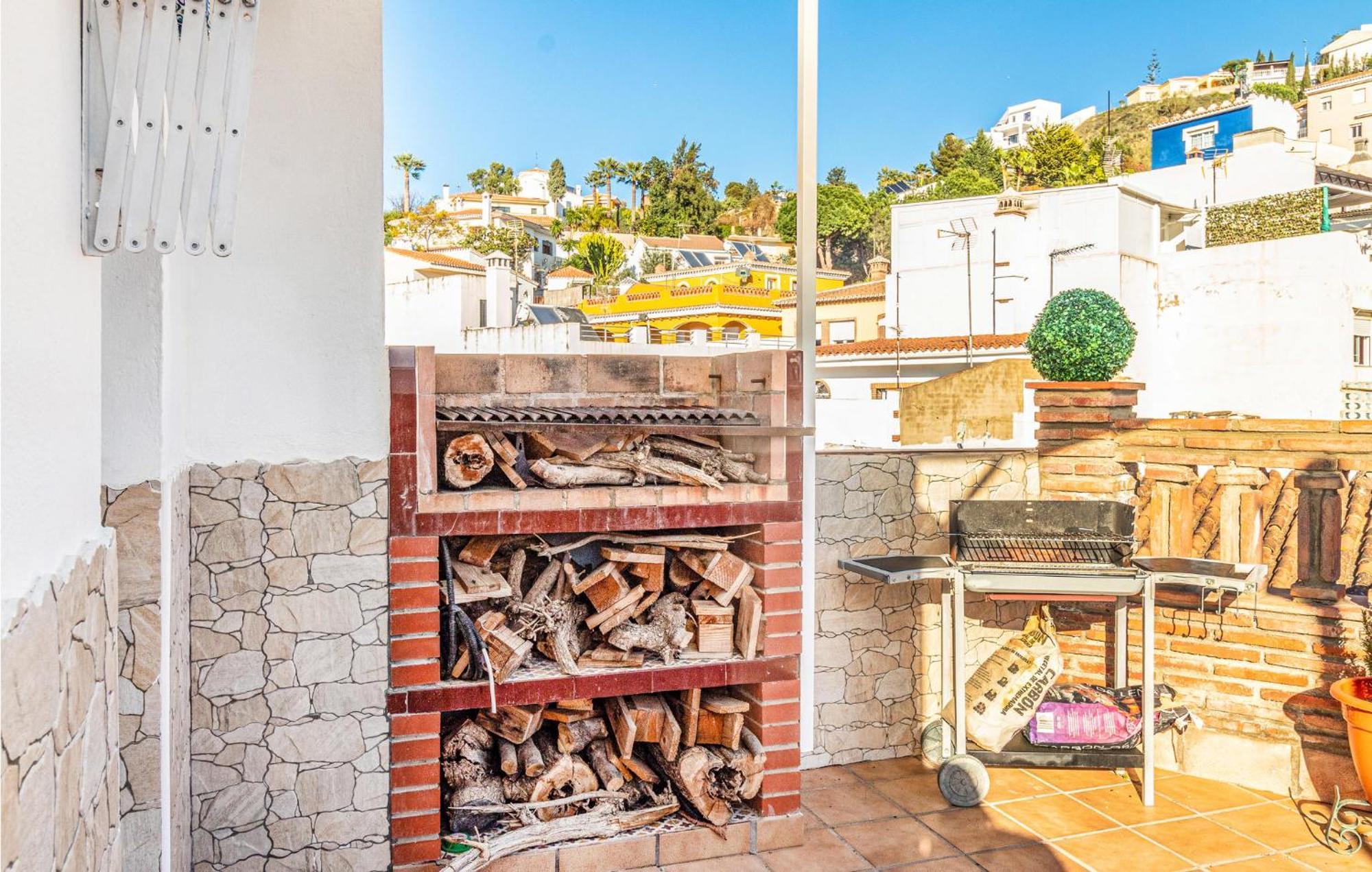 Stunning Home In Mlaga With 2 Bedrooms And Wifi Málaga Extérieur photo